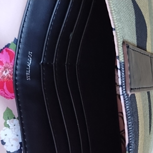 Stella And Dot Fabric Camo Clutch - Picture 5 of 7